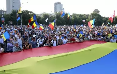 Десетки хиляди протестираха в събота в Букурещ