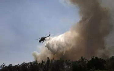  Туристи на опожарения Самотраки се разбунтуваха