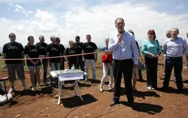 2011 г. - Георги Кадиев, Илияна Йотова и Сергей Станишев на проява на БСП-София. Много вода изтече оттогава, партията и хората до Кадиев са други, но той все е кандидат-кмет.