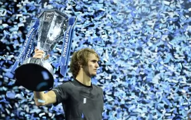 През първите шест сезона при професионалистите (2013-2018) Александър Зверев спечели над $17 млн. от наградни фондове. За цялата си кариера (1978-1994) Иван Лендъл заработи малко над $21 млн. от тенис.