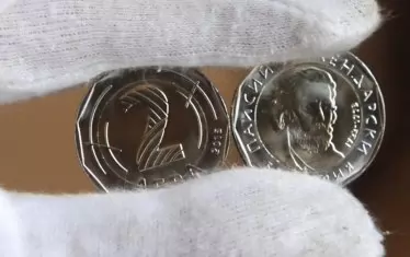Жена от Варна получи ресто от 2 фалшиви лева