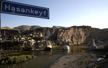 Успелият да просъществува 12 000 г. град скоро ще бъде унищожен, за да изникне язовир на негово място. 