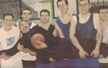  Маринов във весел кадър по време на тренировка