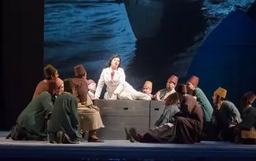 Петя Петрова в ролята на Изабела