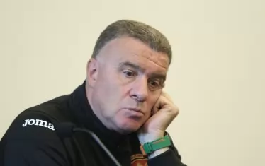Помощник-треньор обори Борислав Михайлов