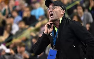 61-годишният Алберто Салазар отрича всички обвинения и планира да обжалва наказанието си.