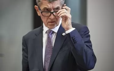  Обещахме на Албания и Северна Македония, напомни чешкият премиер Бабиш на останалите лидери на ЕС, но до единодушие така и не се стигна.