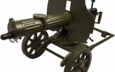  “Тачанка” (тежките картечници "Хайрам Максим – Соколов") бяха на водно охлаждане.