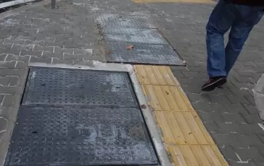 Обичайният стандарт за естетика в София.