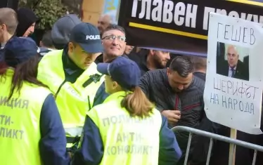 Голямата картина бе нагледно демонстрирана от избора на главен прокурор и задаващото се с него още по-открито и агресивно мракобесие.