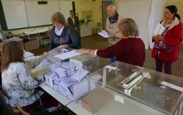 Близо една трета от електората нарочно подвежда социолозите