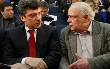 Буковски и Борис Немцов през 1993 г. 