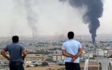 Сирийските кюрди оказват сериозна съпротива на турската армия в района на граничния град Рас ал Айн, който е ключова цел на офанзивата на Анкара.