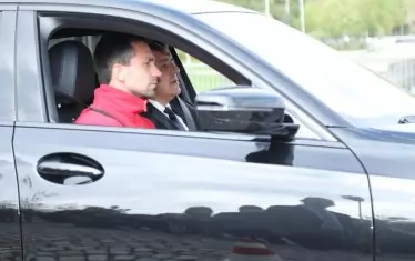  Във вторник му дадоха да си поиграе за малко с едно "Порше". 