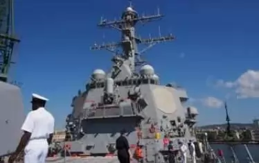Американският разрушител "Портър" навлезе в Черно море