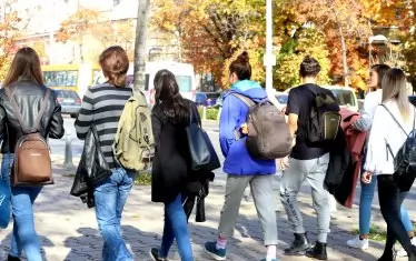 180 българи ще учат в чужди университети за 40 млн. лв.