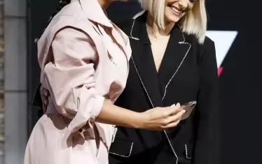 Алиша Кийс и Биби Рекса обявяват претендентите за 62-рите "Грами".