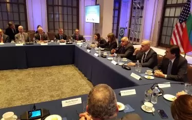 Борисов се срещна във Вашингтон и с представители на Американската търговска камара. Той отправи покана към американския бизнес да инвестира във високотехнологичните сектори у нас.