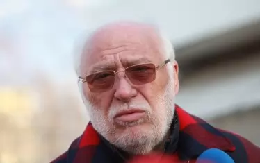  Емилиян Гебрев