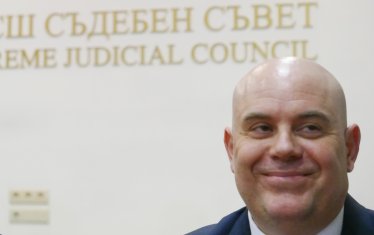 Ако се съди по заявките на четирите партии, които се готвят да управляват, дните на Иван Гешев като главен прокурор са преброени.
