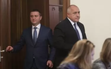 Аксиомата на Борисов-Горанов - всеки бюджетен излишък може да бъде сведен до нула. 