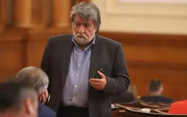  Вежди Рашидов