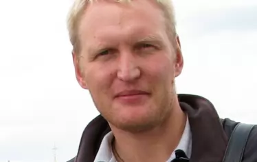  Владимир Мойсеев с псевдоним "Попов".