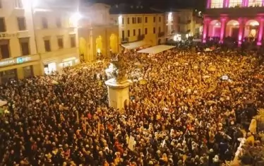  Движението успя да привлече към инициативата си хиляди италианци из цялата страна. 