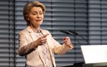  Урсула фон дер Лайен