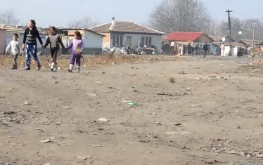 ГЕРБ и ДПС печелят в ромските квартали