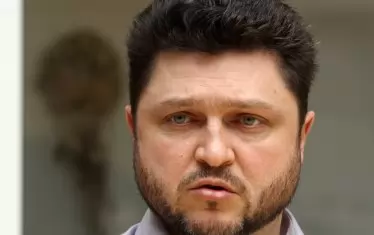 Освен съдия с шеметна кариера председателят на АССГ Радостин Радков се оказа и успешен "търговец" на имоти.