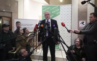 Назначеният след първия допинг скандал нов генерален директор на РУСАДА Юрий Ганус бе единственият в страната, който предупреди, че санкцията на WADA не може да бъде избегната, и обвини държавните власти, че са манипулирали LIMS с цел да бъдат предпазени бивши спортни величия, които сега са на отговорни държавни длъжности.