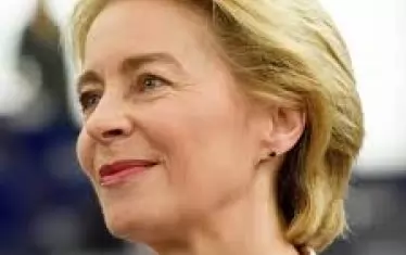  Урсула фон дер Лайен