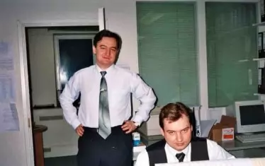  Юристът Сергей Магнитски (вляво) почина в затвора през 2009 г., след като направи разкрития за мащабна корупционна мрежа в Русия.