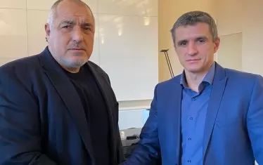  Премиерът Бойко Борисов с кмета на Ботевград Иван Гавалюгов