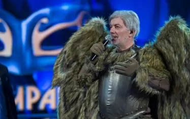 През есента на 2019 г. в ролята на Бухала в телевизионното шоу "Маскираният певец".