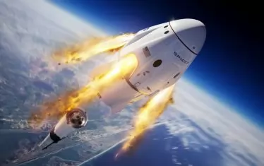 SpaceX спаси "екипаж" от взривена след излитане ракета