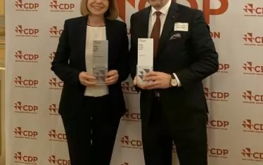 От Столична община разпространиха снимка от церемонията в Париж. 