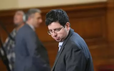  Петър Чобанов