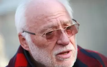  Емилиян Гебрев 