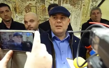  Главният прокурор цъфти през ден в централните тв емисии, за да демонстрира непоколебимост.