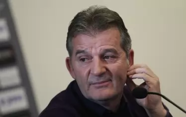 Емил Костадинов