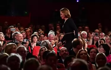  Сигорни Уивър е след големите звезди на тазгодишното 70-о юбилейно издание.