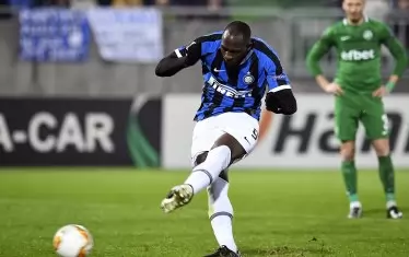 Ромелу Лукаку е една от първите футболни звезди, сключила договор с мениджърската компания на хип-хоп звездата.