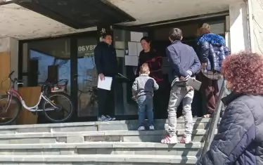 Неспазване на дистанция на обществени места е регистрирана в пощенски клонове и в други части на Пловдив