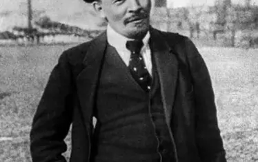 Корона? Имаме практически опит с короните. 