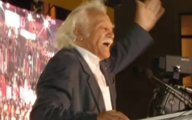 Почина антифашистът Манолис Глезос