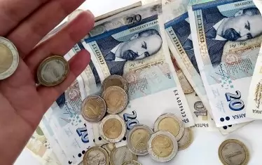 Най-голям ръст на заплатите за 10 г. има в образованието