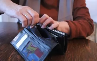 Пенсионерите имат 20 дни да вземат коледните си добавки