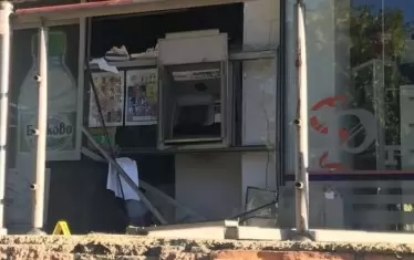 Неизвестни са разбили няколко банкомата в Пловдив